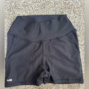 NWT MINIBEAST CURVE CARGO SHORTS -Black